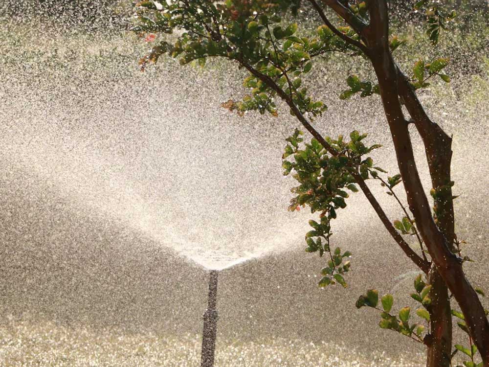 High-Quality Commercial Pop-Up Sprinklers for Golf Courses & Parks